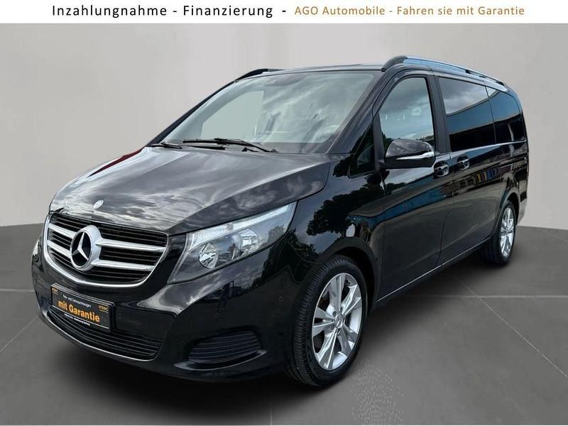 Schwarz Gebraucht 2015 Mercedes V250 Edition Van / Kleinbus | 31.990 € (Fairer Preis) - Bild 1/4
