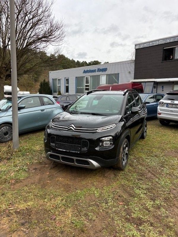 Lackierung schwarz black meet Gebraucht 2019 Citroën C3 Aircross Shine SUV | 16.490 € (Teuer) - Bild 1/4