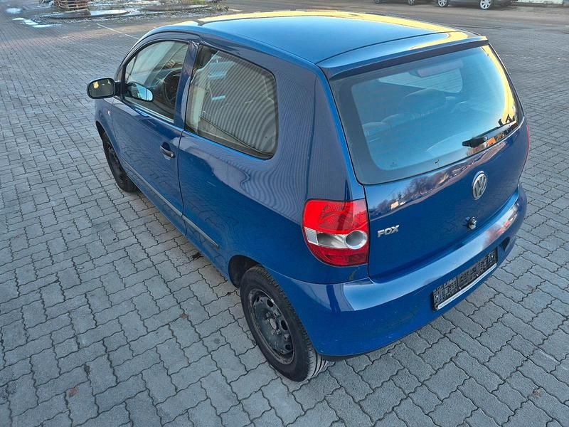 Gebraucht VW Fox 55 PS (40 kW) 2005 Violet Kleinwagen