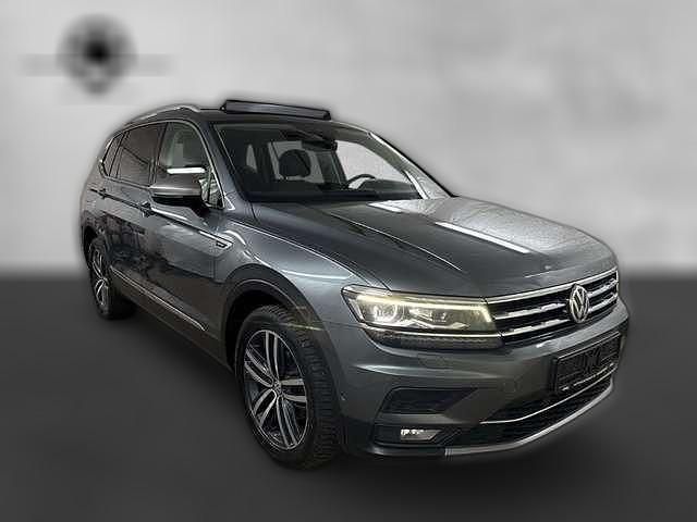 Grau metallic Gebraucht 2018 VW Tiguan Allspace Highline SUV | 24.470 € (Fairer Preis) - Bild 1/1