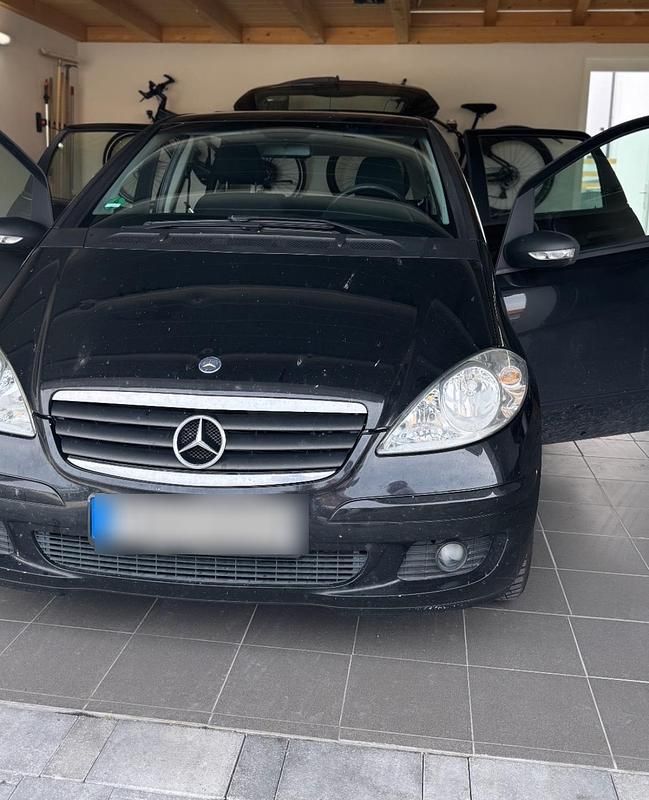 Schwarz Gebraucht 2006 Mercedes A150 Limousine | 690 € (Superpreis) - Bild 1/4