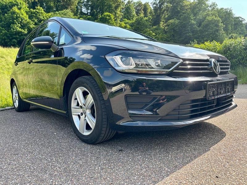 Schwarz Gebraucht 2015 VW Golf Sportsvan R Van / Kleinbus | 8.990 € (Guter Preis) - Bild 1/4