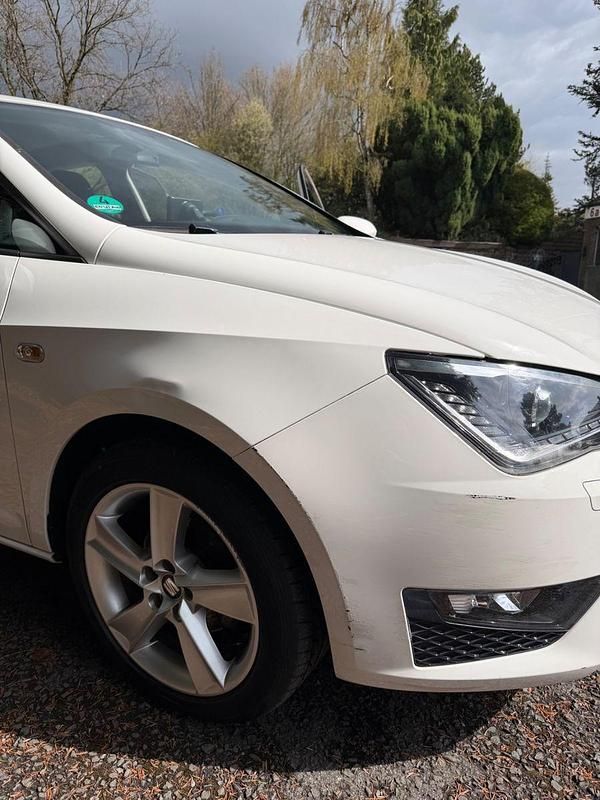 Gebraucht Seat Ibiza FR 105 PS (77 kW) 2015 Weiß Kleinwagen
