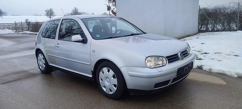 Gebraucht VW Golf IV 115 PS (84 kW) 2001 Silber Limousine
