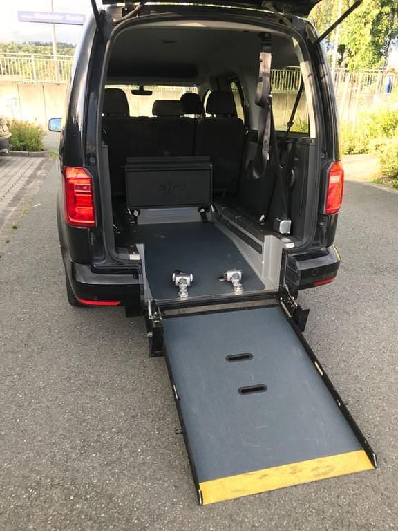 Schwarz Gebraucht 2020 VW Caddy Maxi Van / Kleinbus | 19.999 € (Teuer) - Bild 1/4