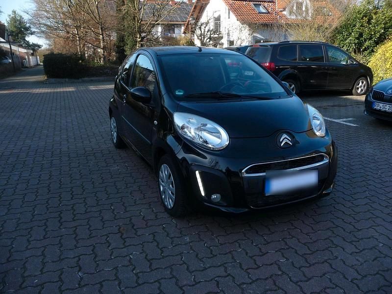 Gebraucht Citroën C1 SELECTION 68 PS (50 kW) 2013 Schwarz Kleinwagen