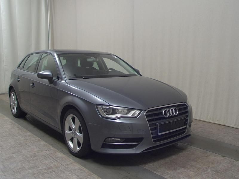 Second-hand Audi A3 Ambition 150 CP (110 kW) 2016 Gri Berlinǎ