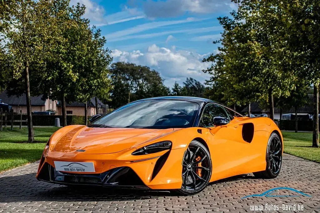 Gebraucht McLaren Artura 681 PS (500 kW) 2023 Orange Coupé