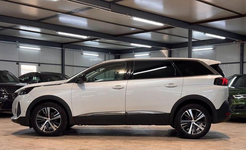 Gebraucht Peugeot 5008 Allure 131 PS (96 kW) 2022 Weiß SUV