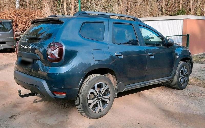 Gebraucht Dacia Duster 131 PS (96 kW) 2023 Grau SUV