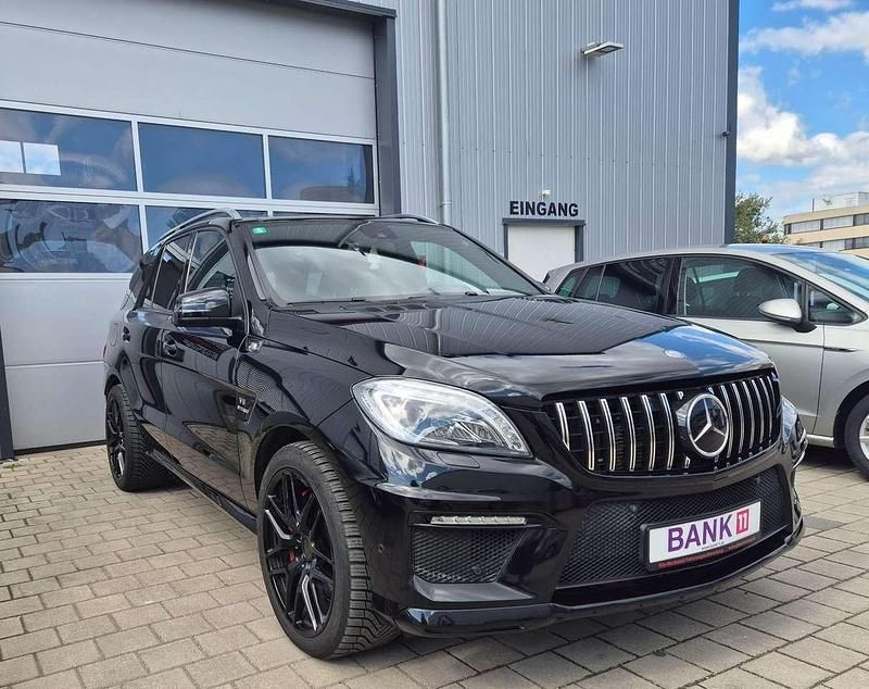 Gebraucht Mercedes ML63 AMG AMG 525 PS (386 kW) 2014 Obsidianschwarz  metalliclack SUV