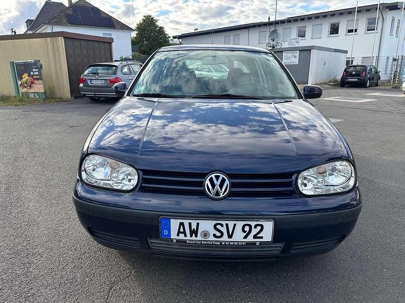 Brugt VW Golf IV 101 HK (74 kW) 2000 Blå Sedan