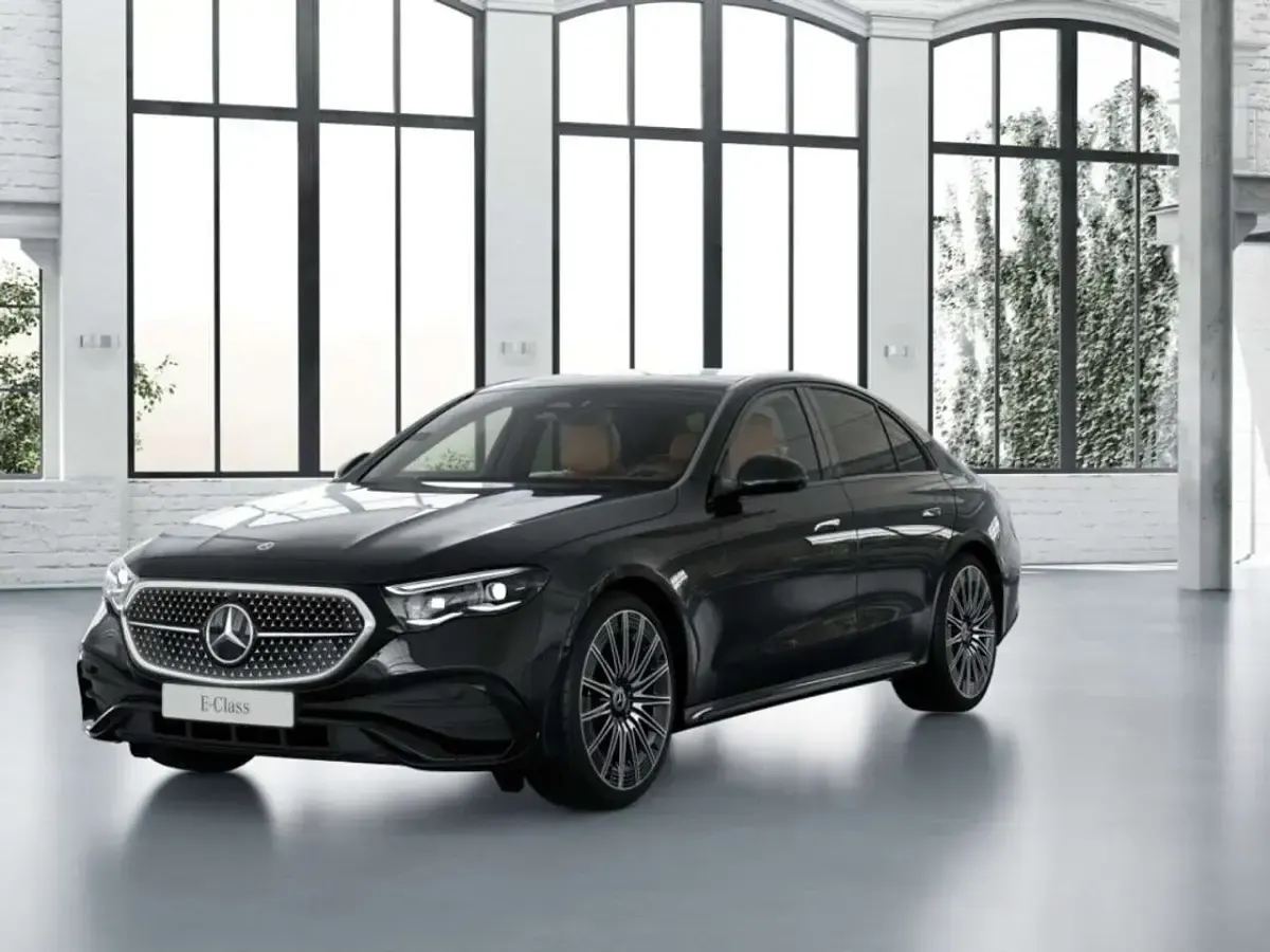Gebraucht Mercedes E450 AMG 367 PS (269 kW) 2025 Schwarz metalliclack obsidianschwarz Limousine