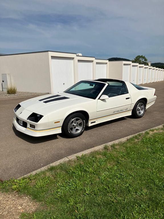 Weiß Gebraucht 1989 Chevrolet Camaro Coupé | 14.900 € - Bild 1/4