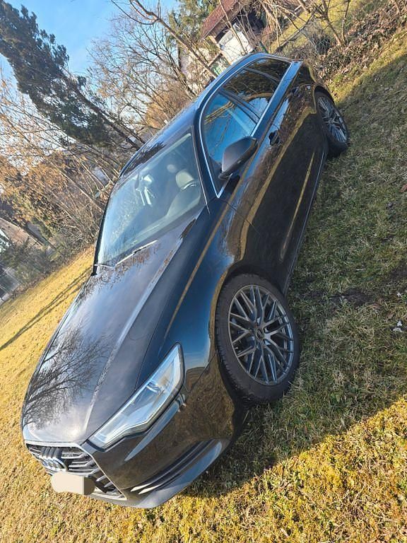 Gebraucht Audi A6 Comfort 177 PS (130 kW) 2013 Schwarz Kombi