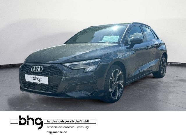 Manhattangrau metallic Gebraucht 2023 Audi A3 Sportback Advanced Limousine | 32.860 € (Fairer Preis) - Bild 1/4