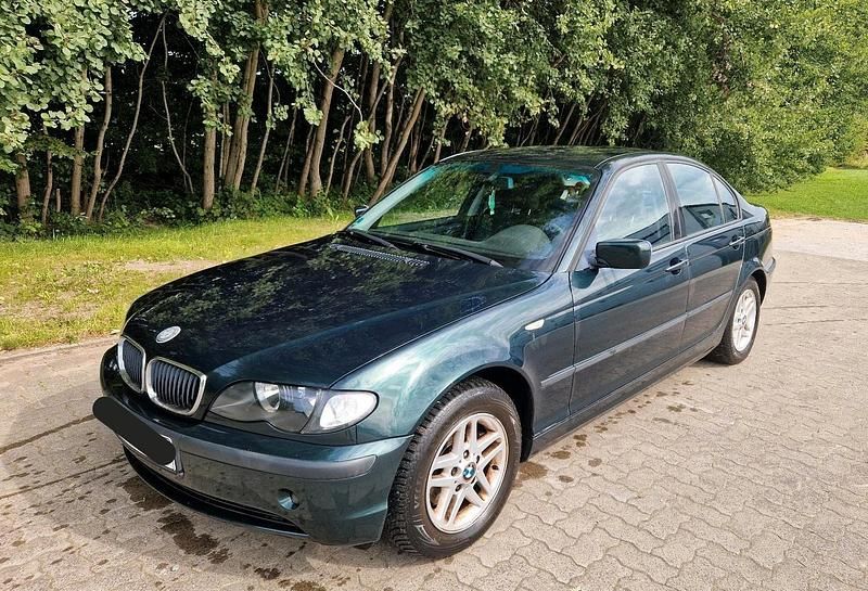 Grün Gebraucht 2003 BMW 316 Limousine | 2.500 € (Etwas zu teuer) - Bild 1/4