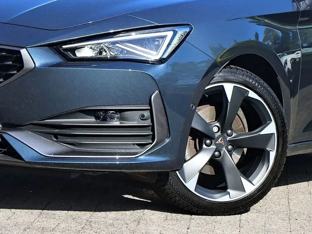 Gebraucht Cupra Leon 150 PS (110 kW) 2023 Grau Limousine