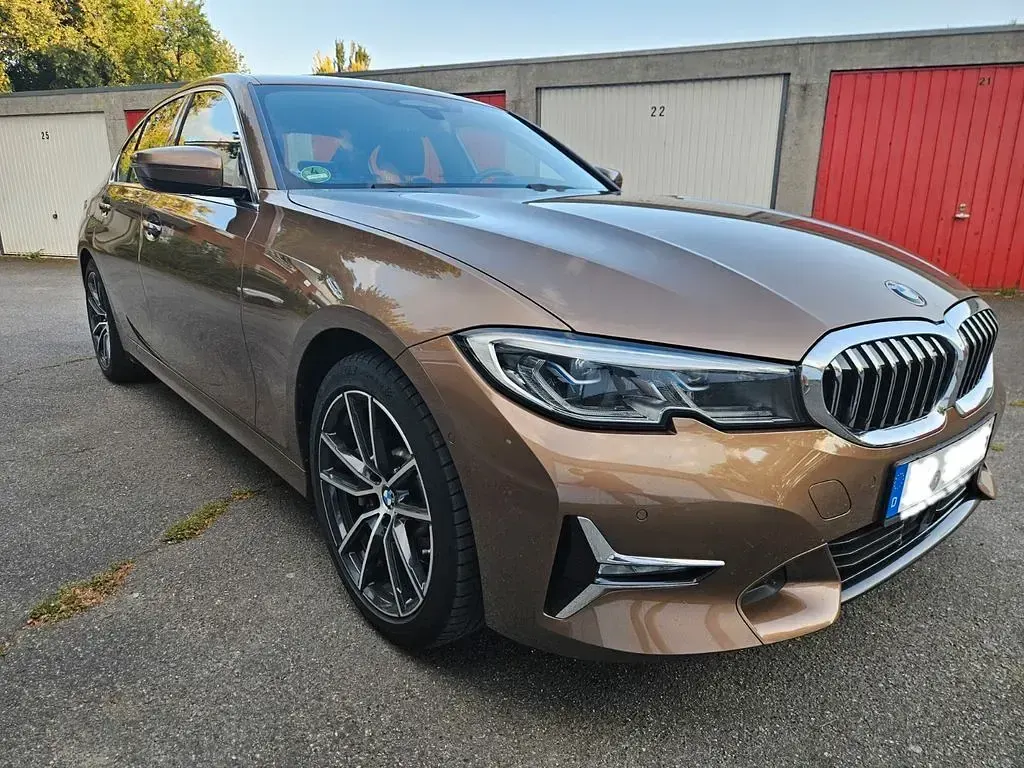 Gebraucht BMW 330 Luxury Line 258 PS (189 kW) 2019 Braun Limousine
