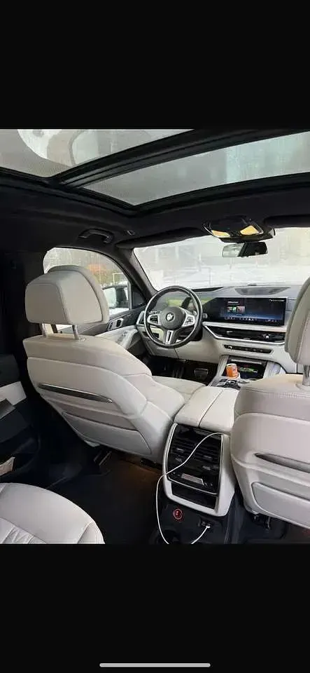 Gebraucht BMW X7 M Sport 530 PS (389 kW) 2023 Schwarz SUV