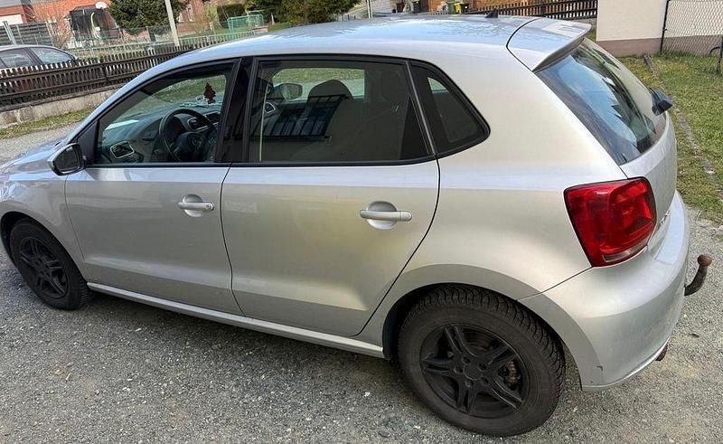 Gebraucht VW Polo 90 PS (66 kW) 2012 Silber Kleinwagen
