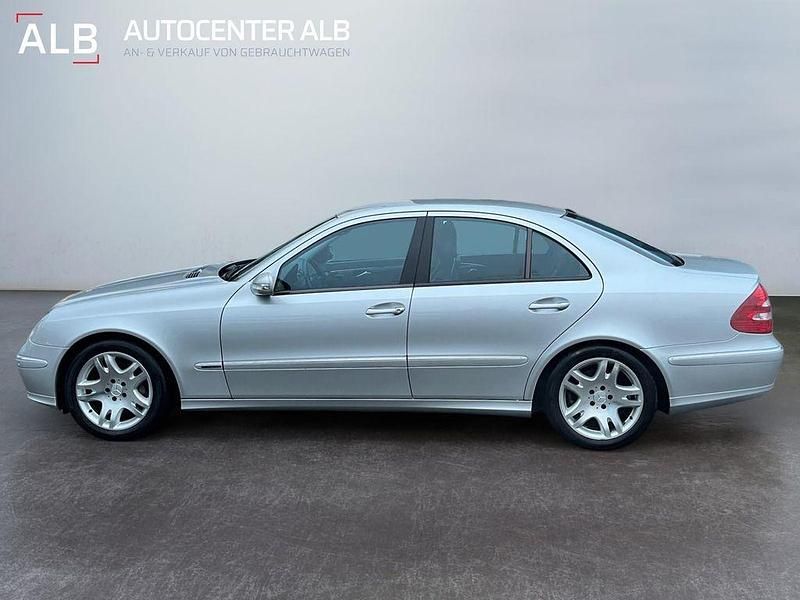Gebraucht Mercedes E350 272 PS (200 kW) 2005 Silber Limousine