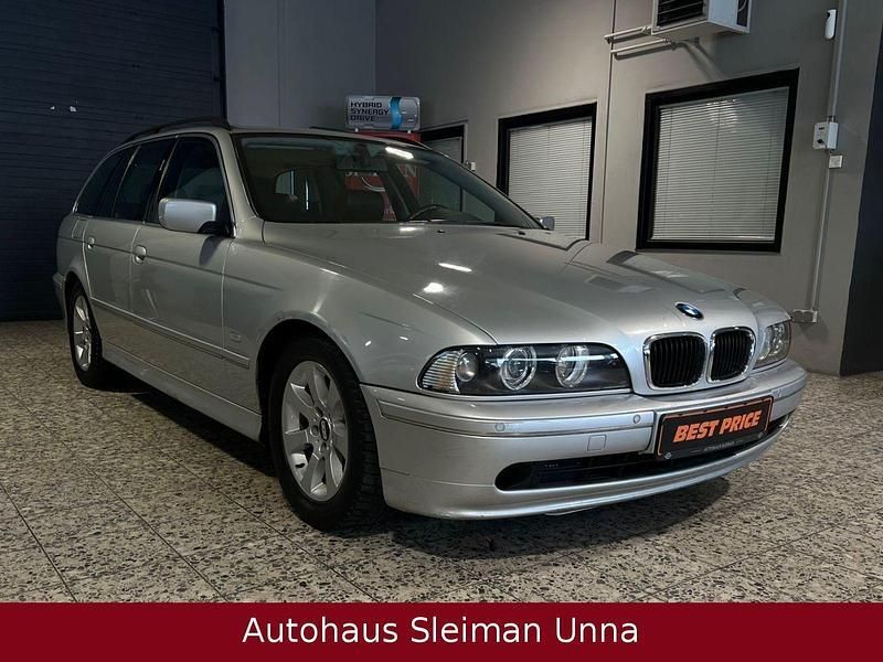 Silber Gebraucht 2004 BMW 525 Exclusive Kombi | 2.990 € (Fairer Preis) - Bild 1/4
