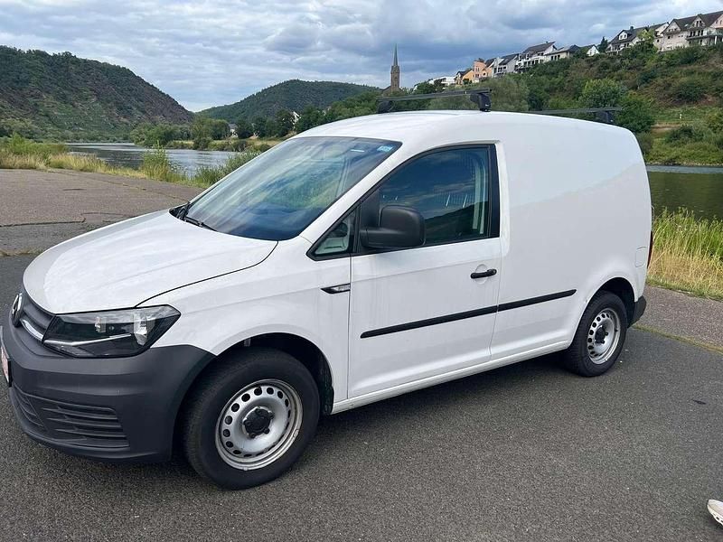 Gebraucht VW Caddy 75 PS (55 kW) 2020 Weiß Van / Kleinbus