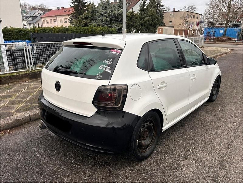 Gebraucht VW Polo Edition 86 PS (63 kW) 2011 Weiß Kleinwagen