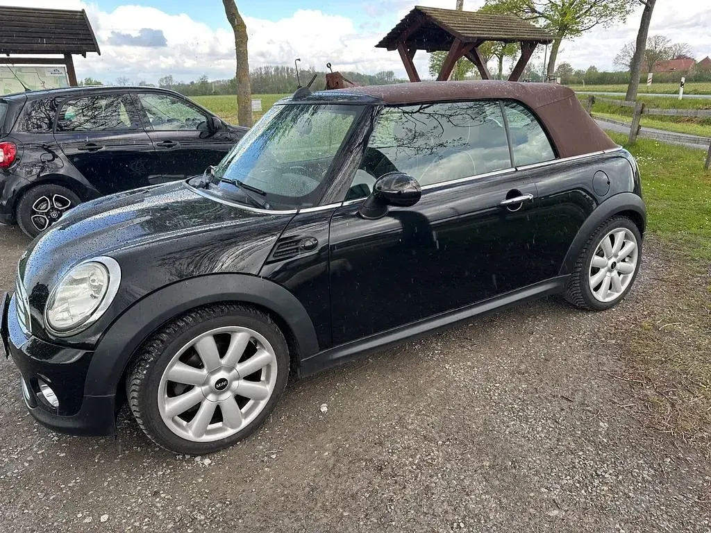 Gebraucht Mini Cooper Cabriolet 122 PS (89 kW) 2011 Schwarz Cabrio