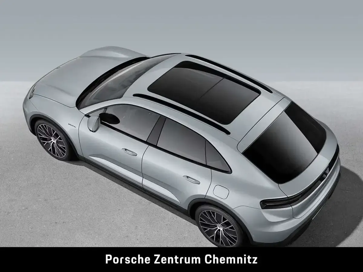 Gebraucht Porsche Macan 4 Electric 300 kW (408 PS) 2025 Silber SUV