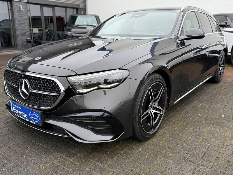 Gebraucht Mercedes E300 AMG Line Premium 197 PS (144 kW) 2024 Grau Limousine