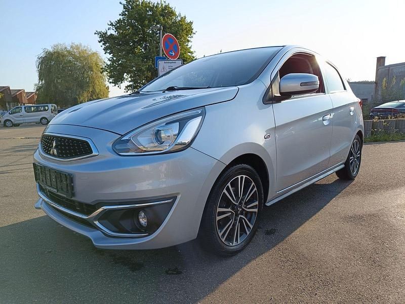 Cool silver Gebraucht 2017 Mitsubishi Space Star Edition Kleinwagen | 8.400 € (Fairer Preis) - Bild 1/4