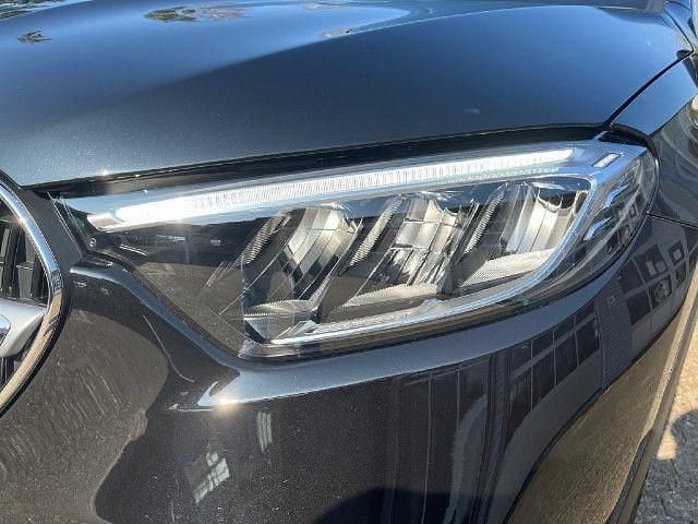 Schwarz Gebraucht 2022 Mercedes GLC220 SUV | 51.980 € (Etwas zu teuer) - Bild 1/4