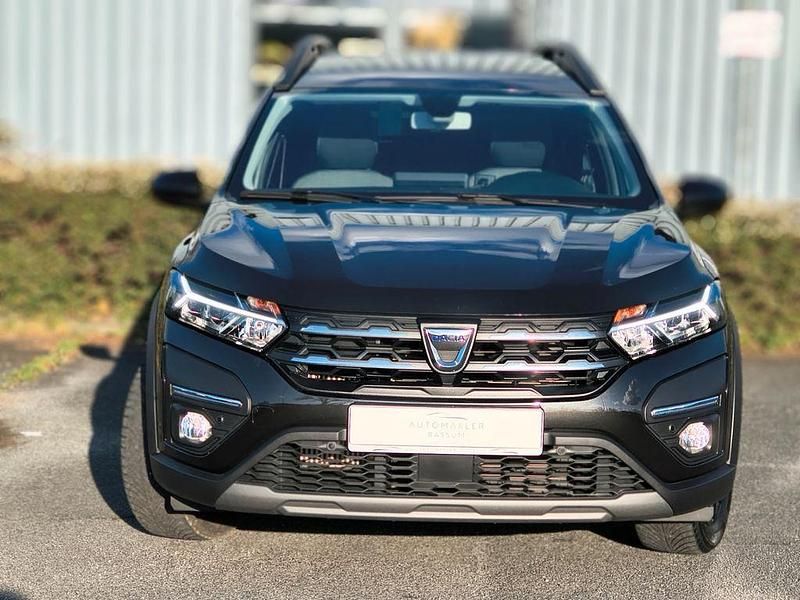 Gebraucht Dacia Jogger Extreme 110 PS (80 kW) 2022 Schwarz Van / Kleinbus