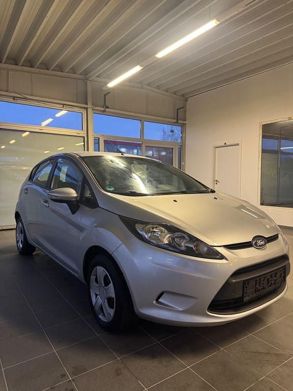 Gebraucht Ford Fiesta Trend 82 PS (60 kW) 2011 Grau Kleinwagen