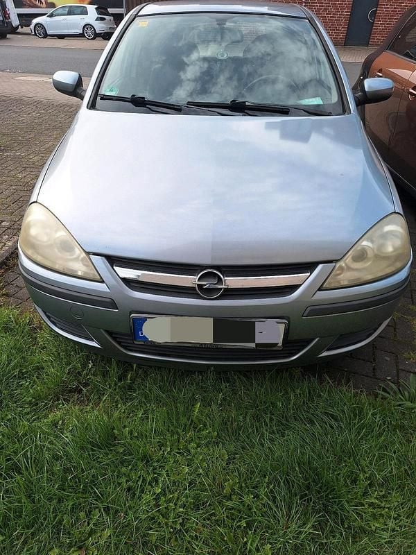 Grau Gebraucht 2004 Opel Corsa Kleinwagen | 990 € (Guter Preis) - Bild 1/4
