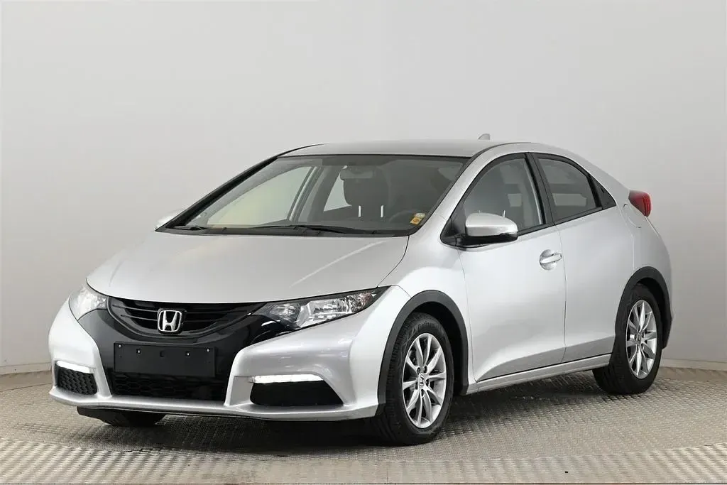 Gebraucht Honda Civic Comfort 141 PS (103 kW) 2015 Silber Limousine
