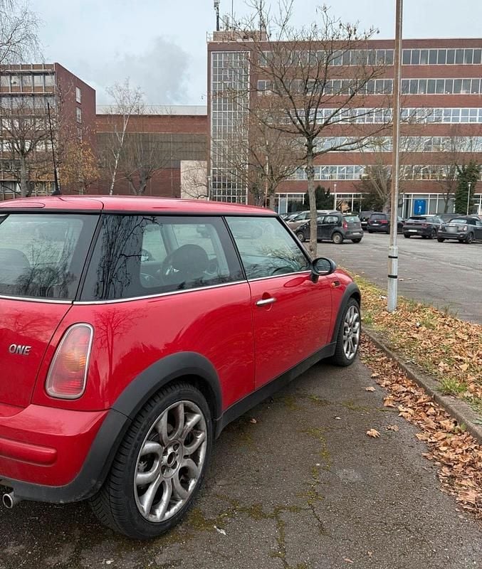 Usata Mini ONE 90 CV (66 kW) 2003 Rosso Utilitaria