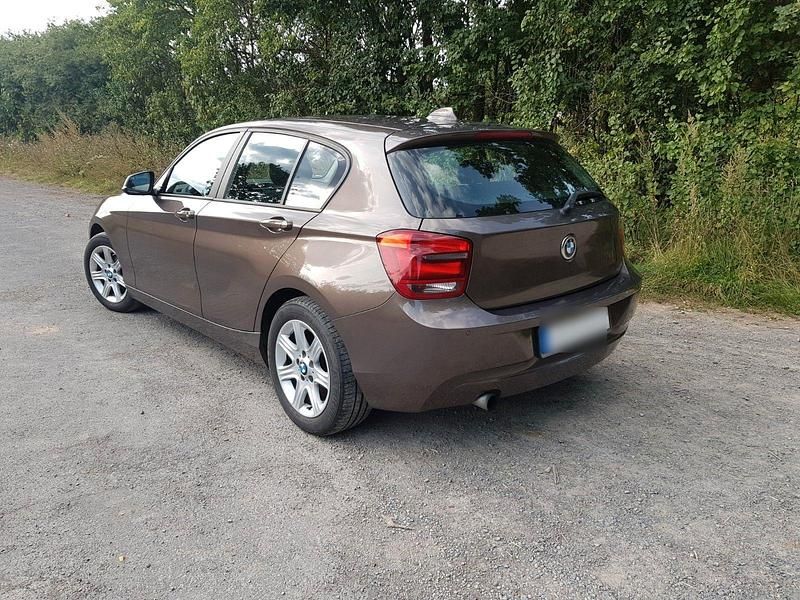 Gebraucht BMW 116 136 PS (100 kW) 2014 Braun Kleinwagen