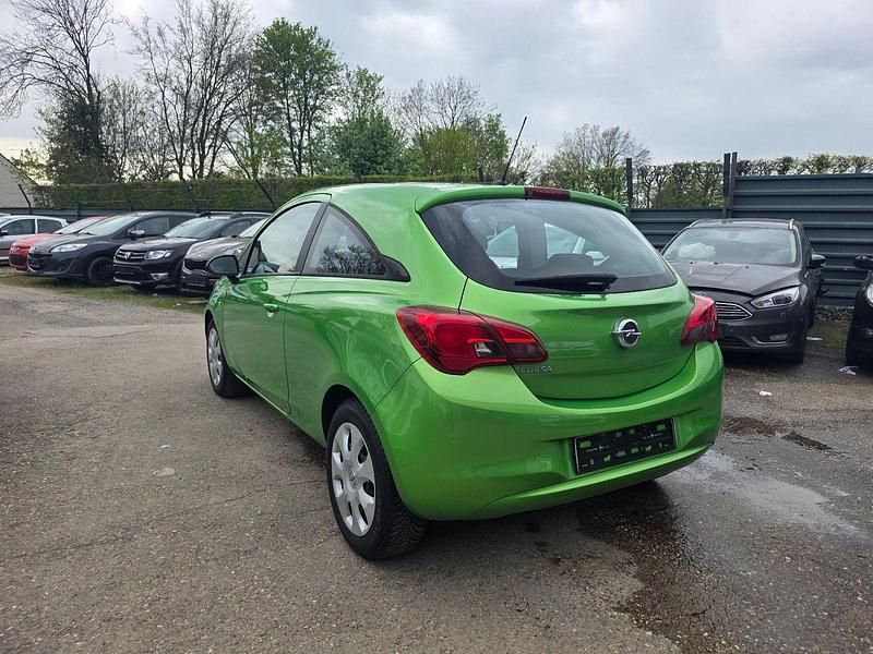 Second-hand Opel Corsa Edition 90 CP (66 kW) 2017 Verde Hatchback
