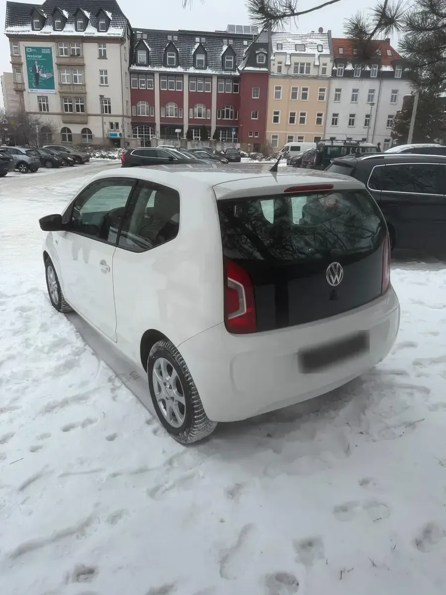 Używany VW up! 60 KM (44 kW) 2015 Biały Hatchback