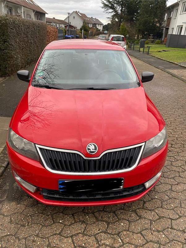 Gebraucht Skoda Rapid 86 PS (63 kW) 2014 Rot Kleinwagen
