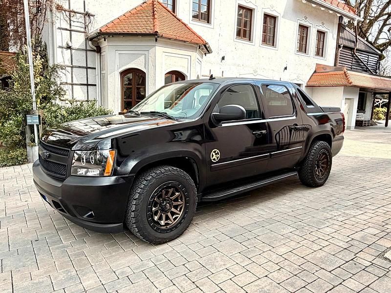 Gebraucht Chevrolet Avalanche 320 PS (235 kW) 2007 Schwarz Pickup
