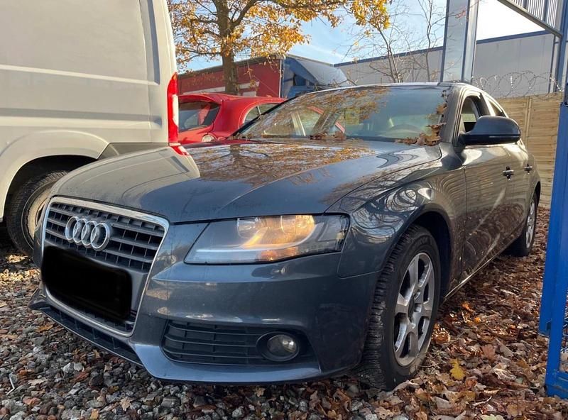 Schwarz Gebraucht 2009 Audi A4 Attraction Limousine | 4.990 € (Superpreis) - Bild 1/4