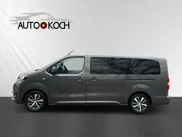 Gebraucht Toyota Proace Verso Team 144 PS (105 kW) 2023 Dark grey Kombi