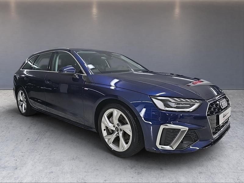 Gebraucht Audi A4 S-Line 204 PS (150 kW) 2023 Blau Kombi