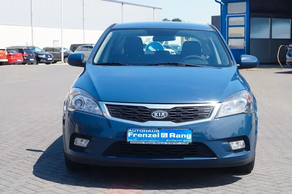 Gebraucht Kia Ceed 90 PS (66 kW) 2011 Blau Kleinwagen