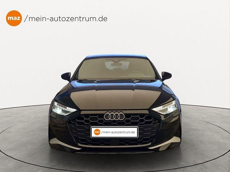 Neu Audi A3 Advanced Plus 150 PS (110 kW) 2025 Schwarz Limousine