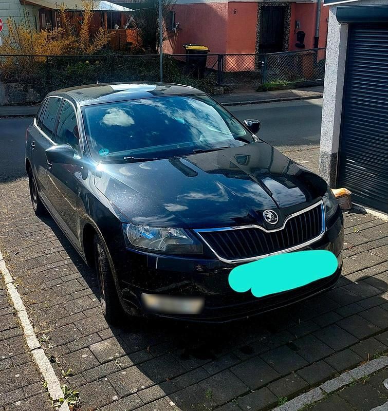 Gebraucht Skoda Rapid 105 PS (77 kW) 2014 Schwarz Kleinwagen